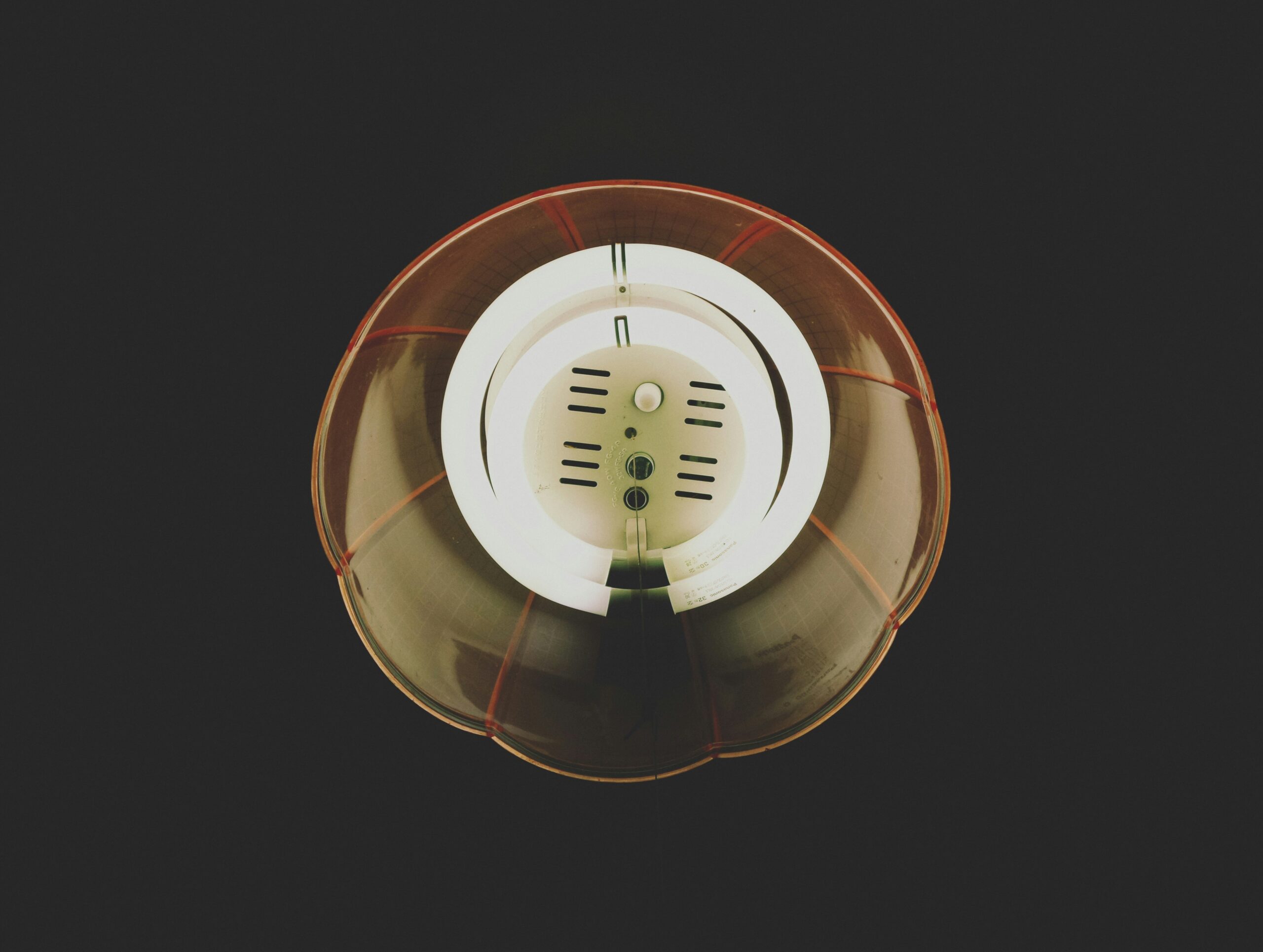 小さな玄関を美しく整える方法:日本式エントランスデザインのコツ